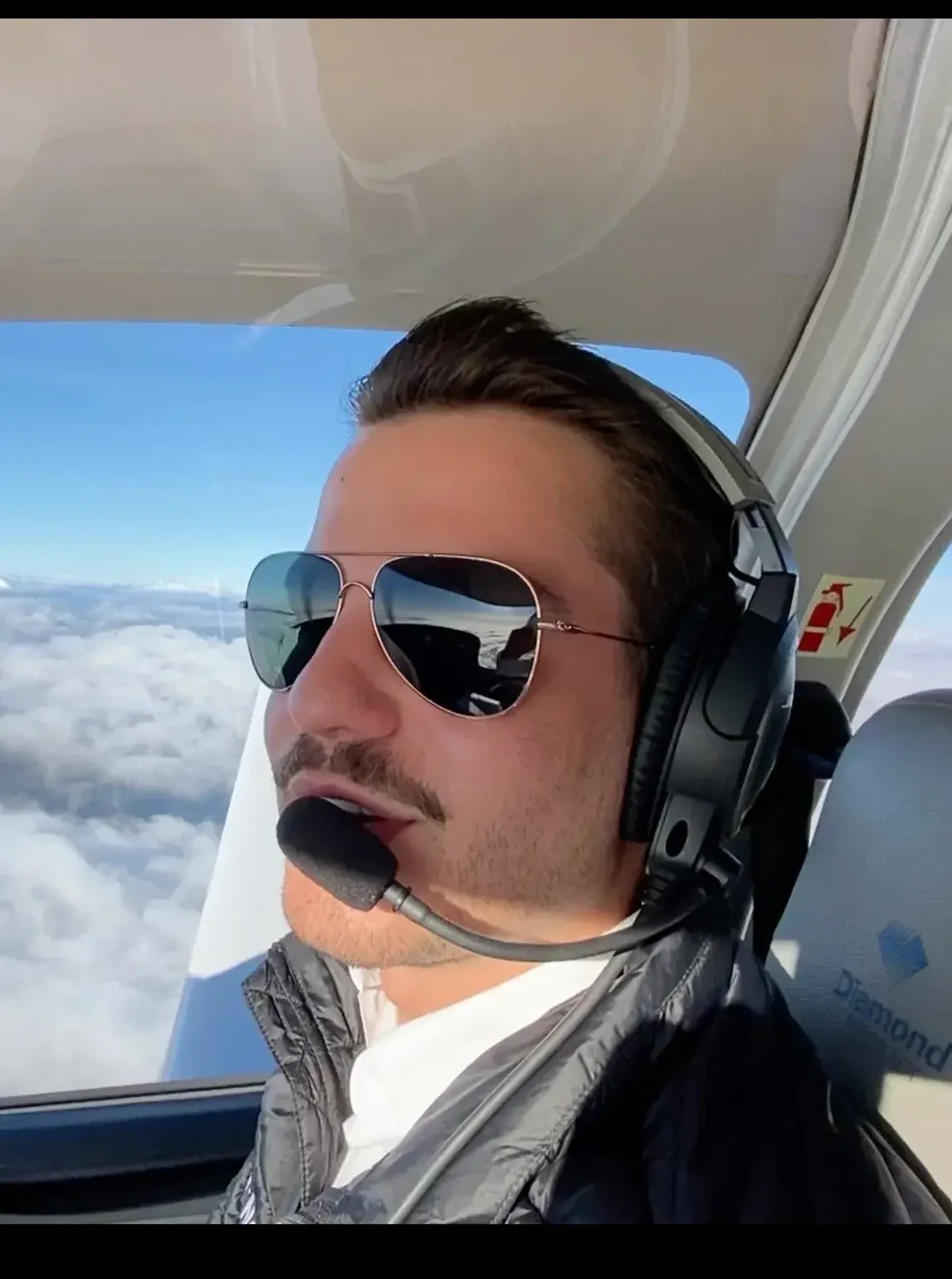 Deniz Emekci, Geschäftsführung bei emmi FLY